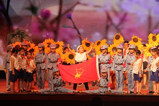 “童心颂祖国”文艺汇演1.JPG