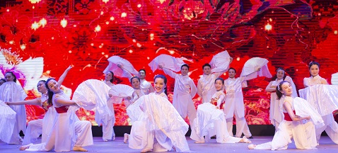 教师舞蹈.jpg